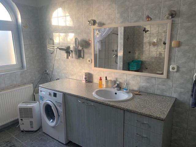 Erd - Csendes, Kenyelmes Csaladi Haz Daire Dış mekan fotoğraf